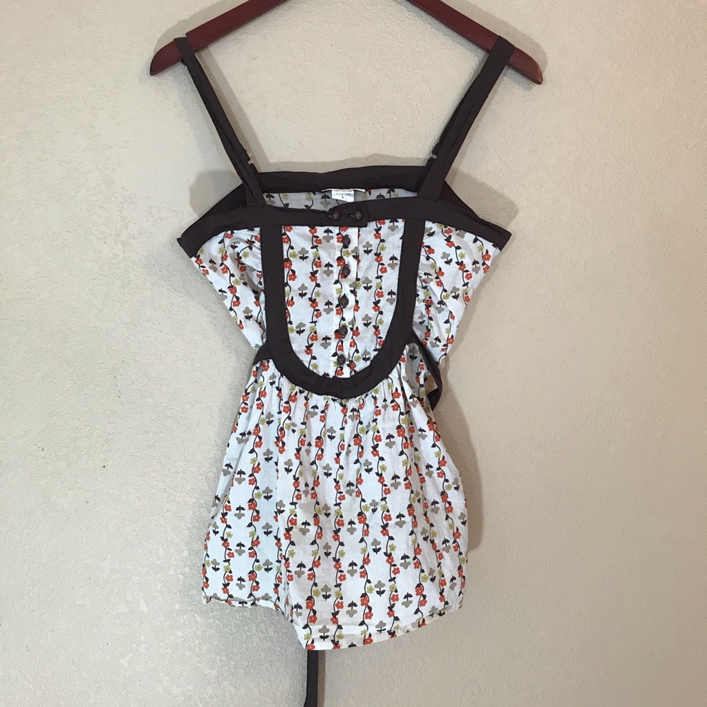 Lightweight boho style hippie top with tie floral